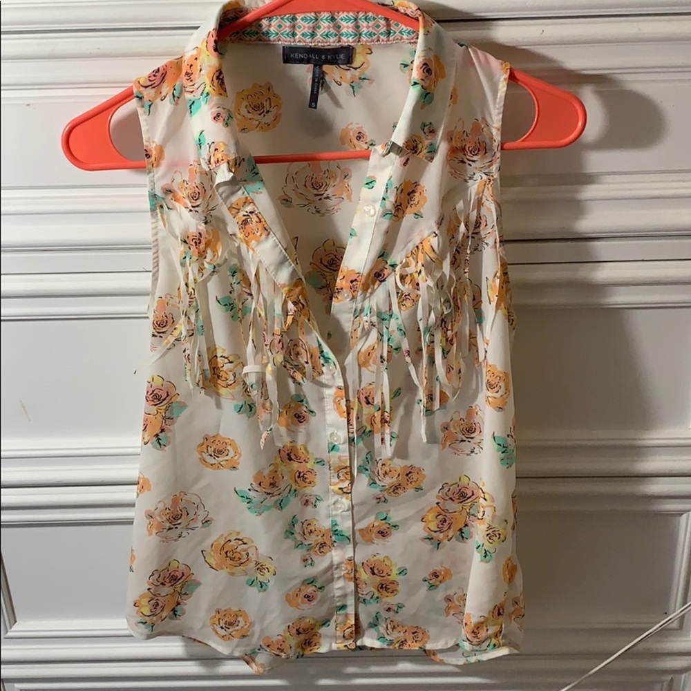 Flower patterned blouse with fringe